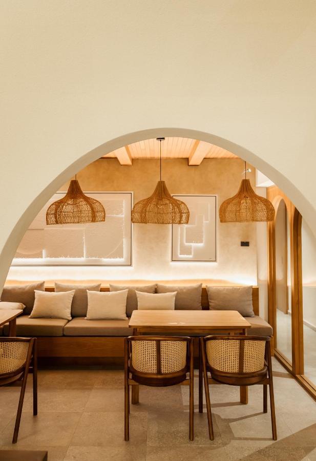Tasana Bar And Luxury Resort Ko Lan Bagian luar foto