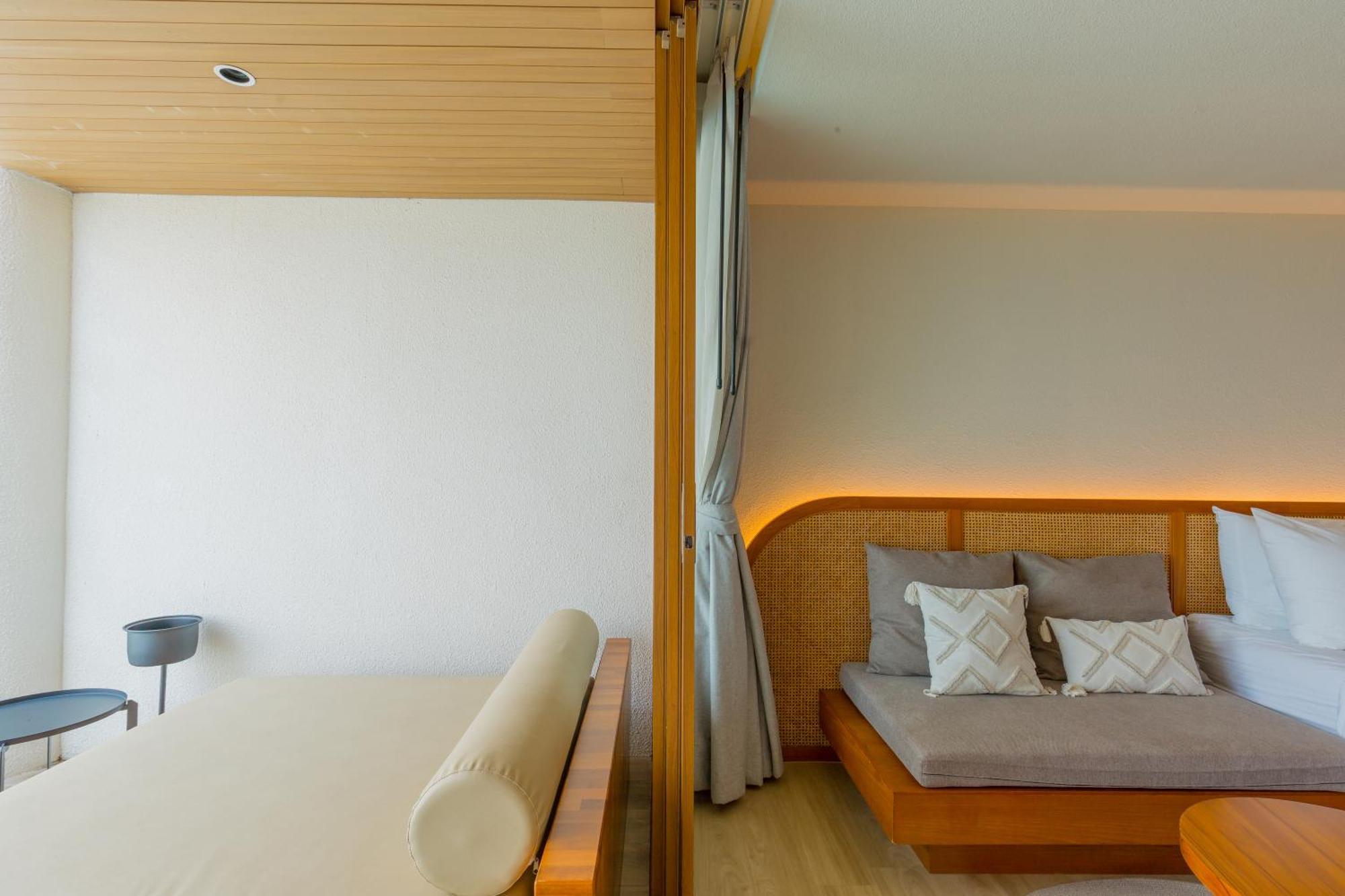 Tasana Bar And Luxury Resort Ko Lan Bagian luar foto
