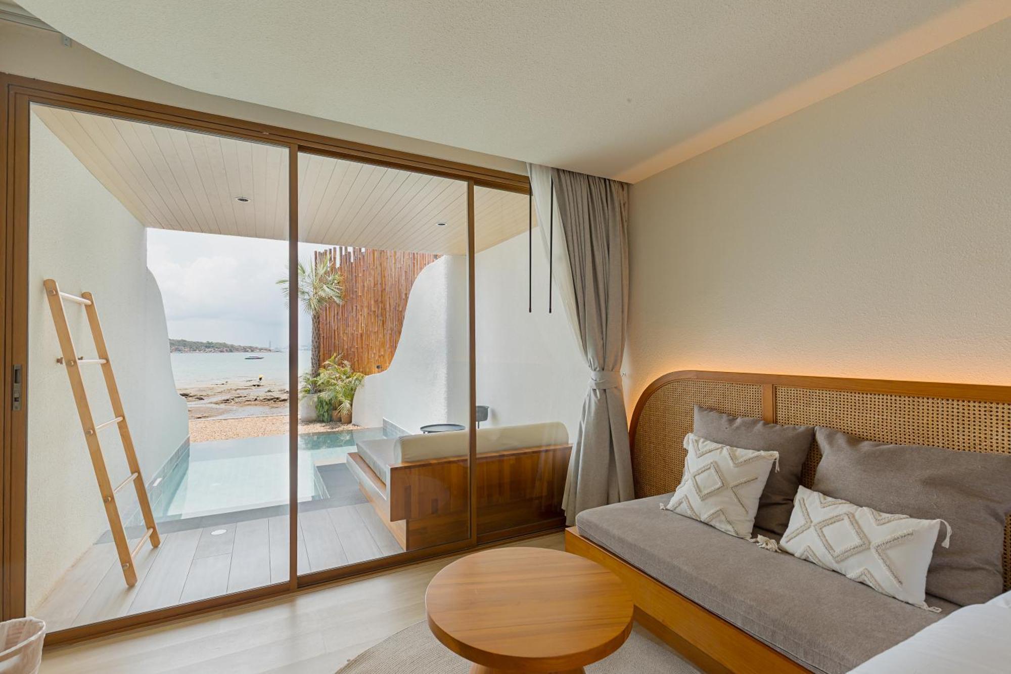 Tasana Bar And Luxury Resort Ko Lan Bagian luar foto